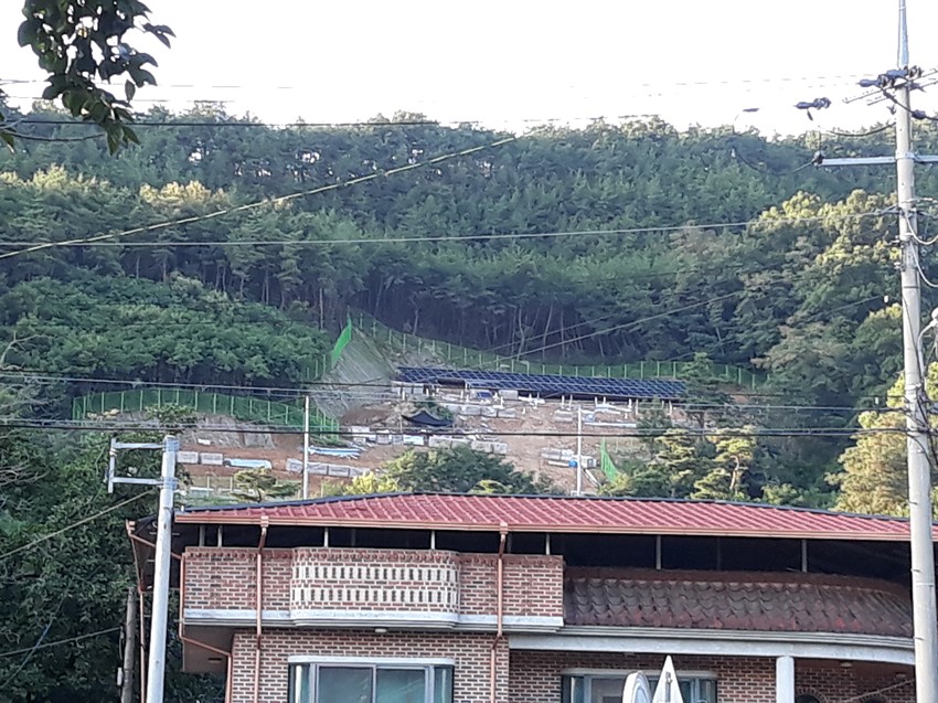 1.마을 뒷산에 (태양광 발전소) 설치 예천군에서 허가 내줬나요?